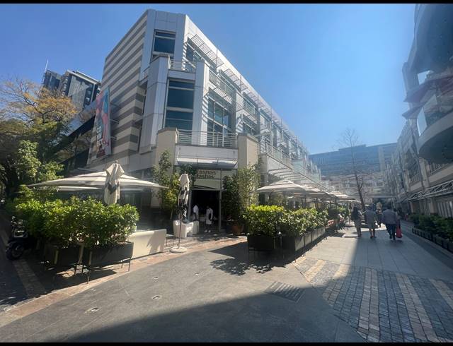 1,648M² OFFICE TO LET IN ROSEBANK